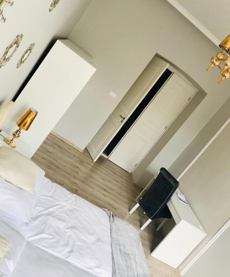 Apartament Mickiewicza - Pkp Station プシェムィシル エクステリア 写真