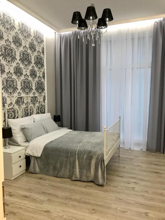 Apartament Mickiewicza - Pkp Station プシェムィシル エクステリア 写真