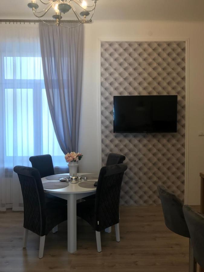 Apartament Mickiewicza - Pkp Station プシェムィシル エクステリア 写真