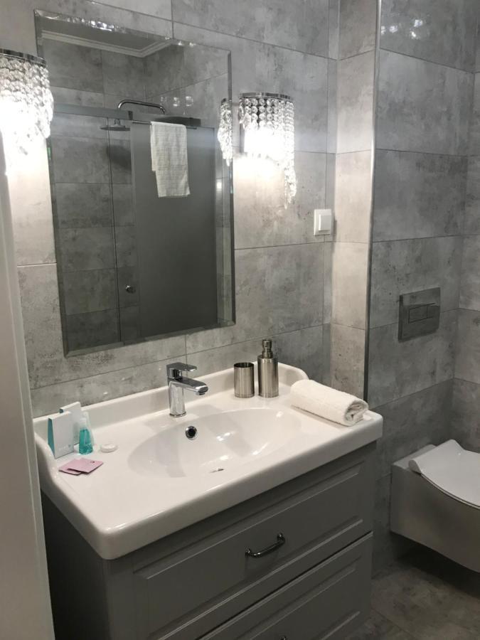 Apartament Mickiewicza - Pkp Station プシェムィシル エクステリア 写真